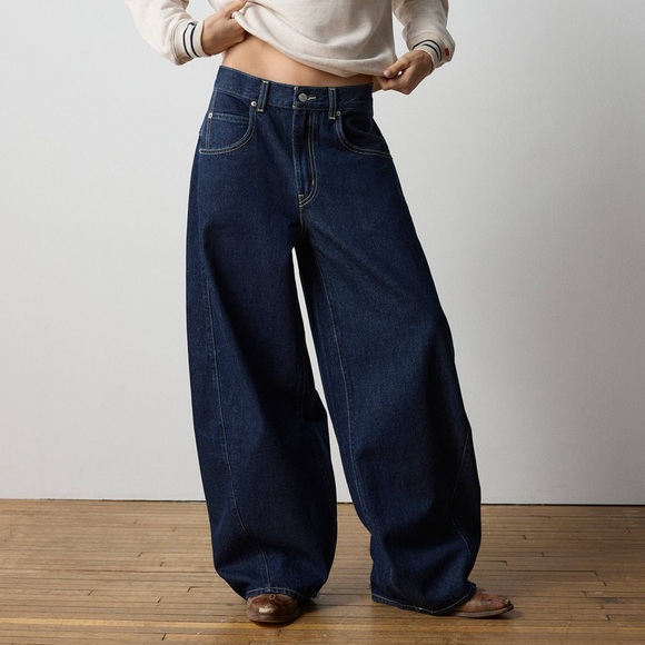 Levi's Denim - Levi’s Super Barrel Jean